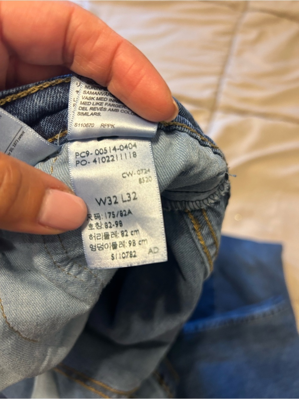 2 pairs 32x32 Men's Blue Denim Jeans - Classic Straight Fit - Picture 3 of 3